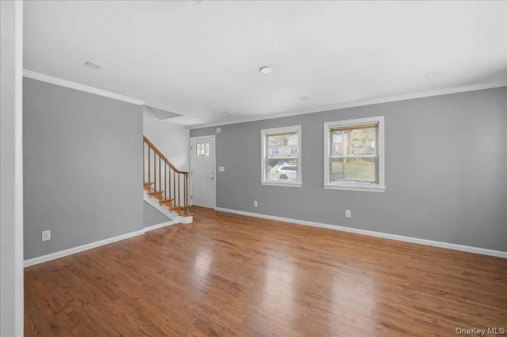 33 Greenwood Lane White Plains, NY 10607