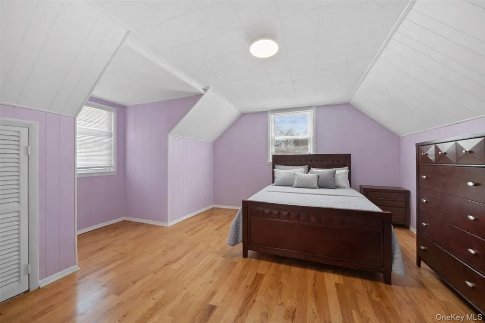 33 Greenwood Lane White Plains, NY 10607