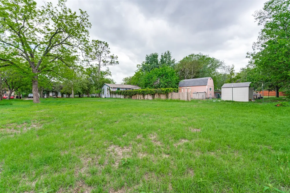 1110 Gravel Street San Marcos, TX 78666