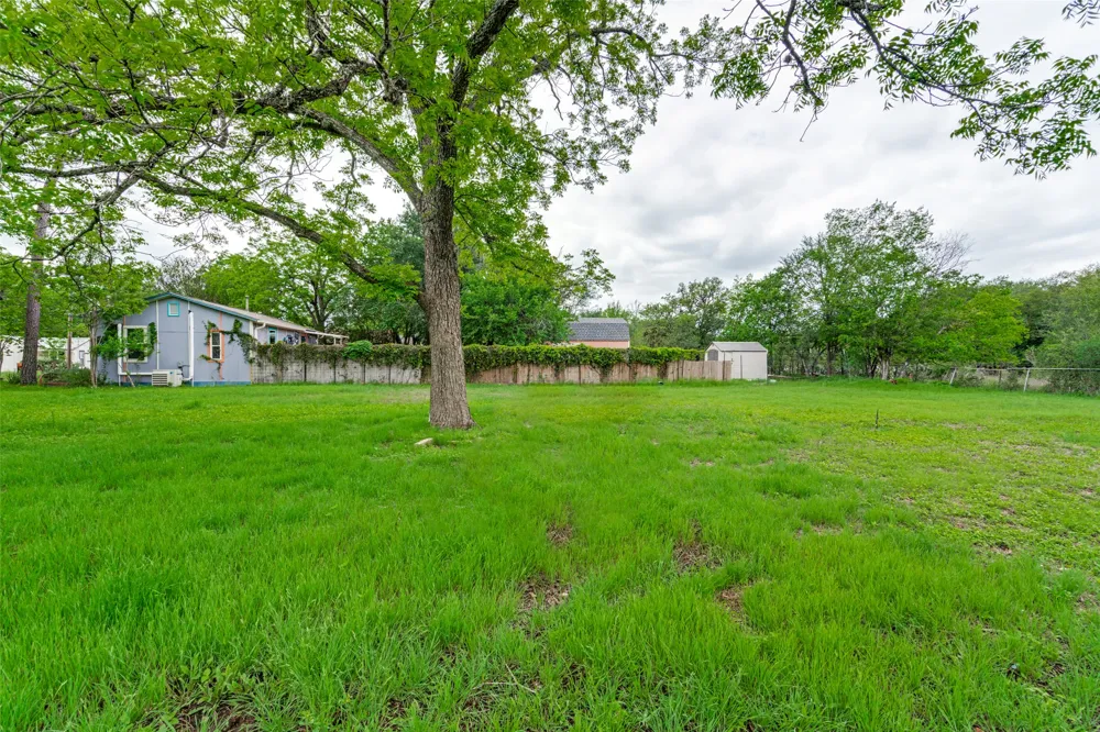 1110 Gravel Street San Marcos, TX 78666