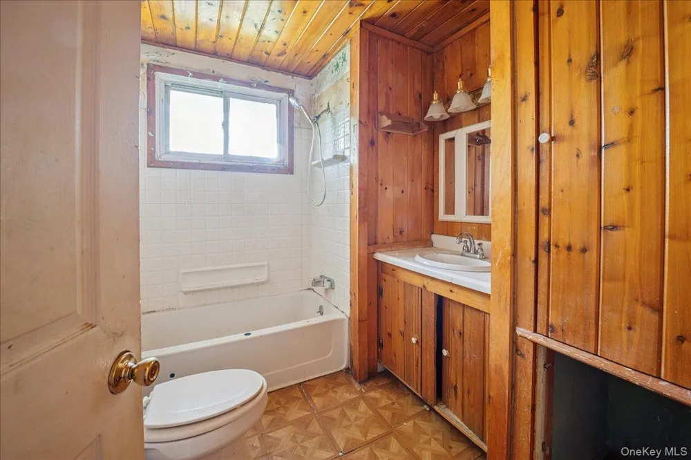 280 Route 217 Hudson, NY 12534