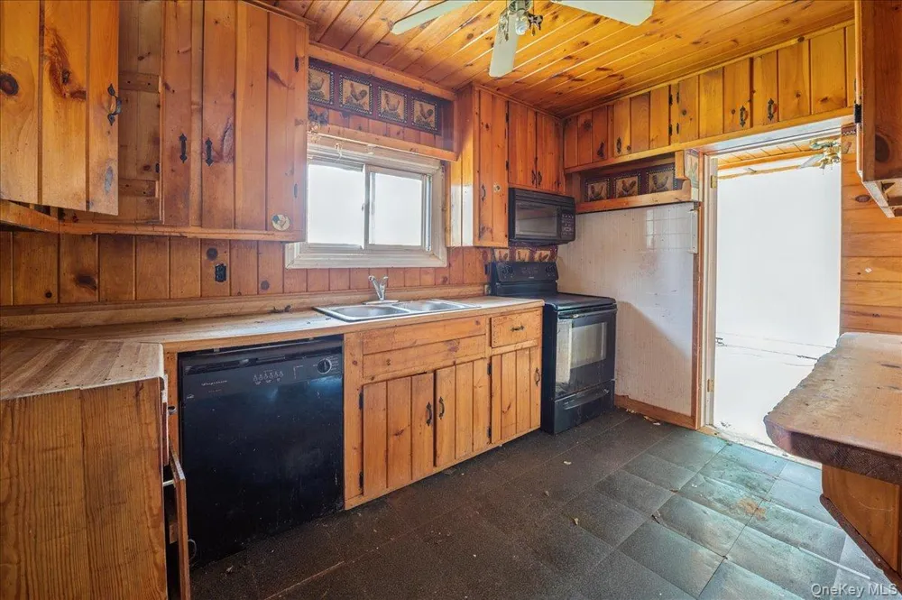 280 Route 217 Hudson, NY 12534