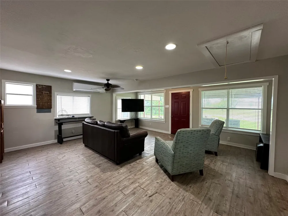 1141 Airport Road Possum Kingdom Lake, TX 76449