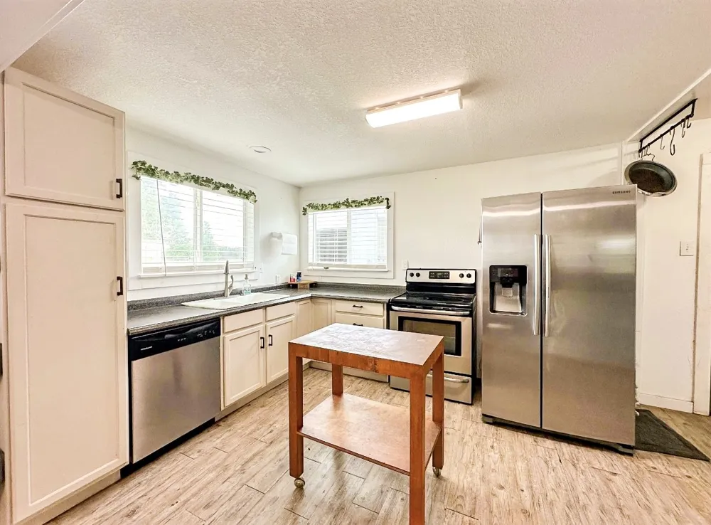 1141 Airport Road Possum Kingdom Lake, TX 76449
