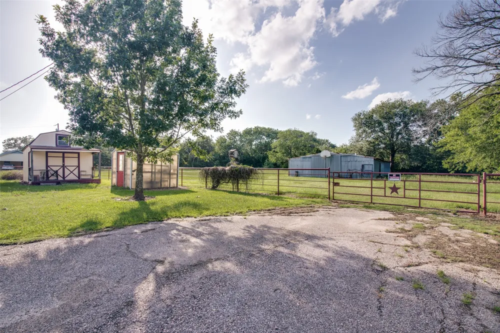 464 VZ County Road 2120 Canton, TX 75103