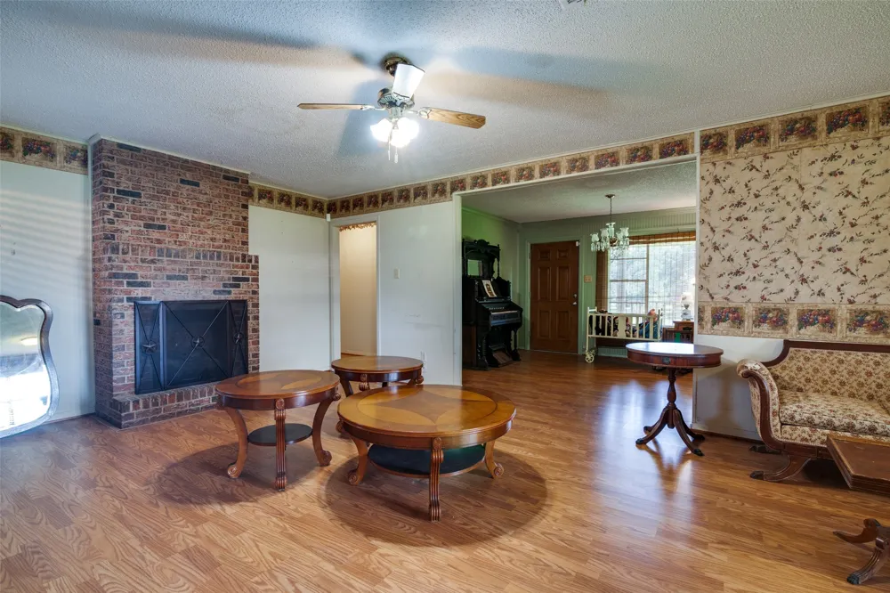 464 VZ County Road 2120 Canton, TX 75103