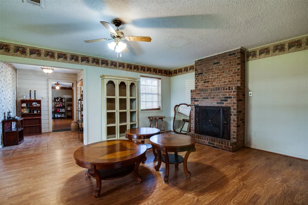 464 VZ County Road 2120 Canton, TX 75103