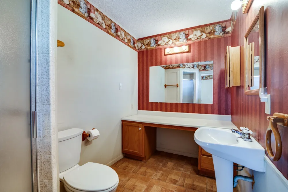 464 VZ County Road 2120 Canton, TX 75103