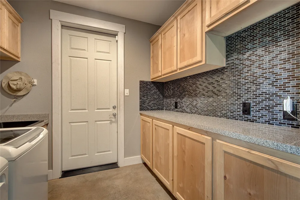 1774 County Road 3562 Dike, TX 75437