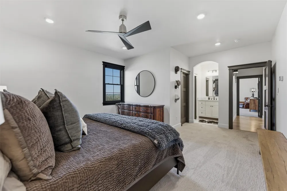 1899 Old Agnes Road Weatherford, TX 76088