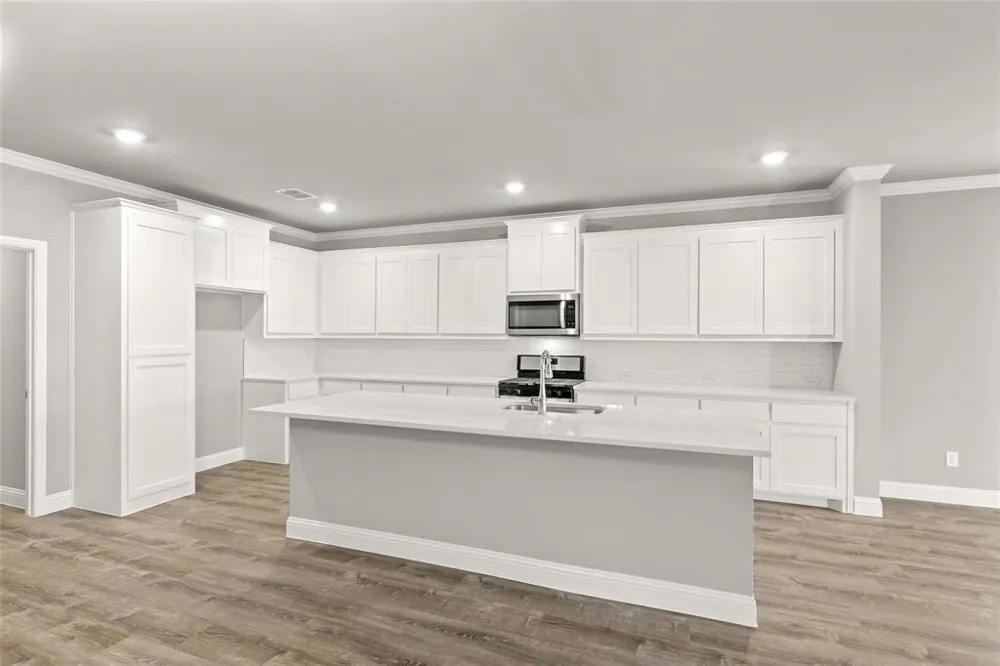 304 Community Drive Lavon, TX 75166