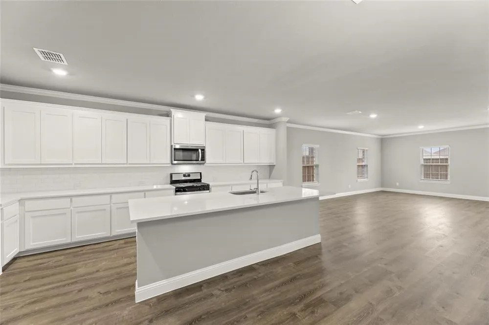 304 Community Drive Lavon, TX 75166