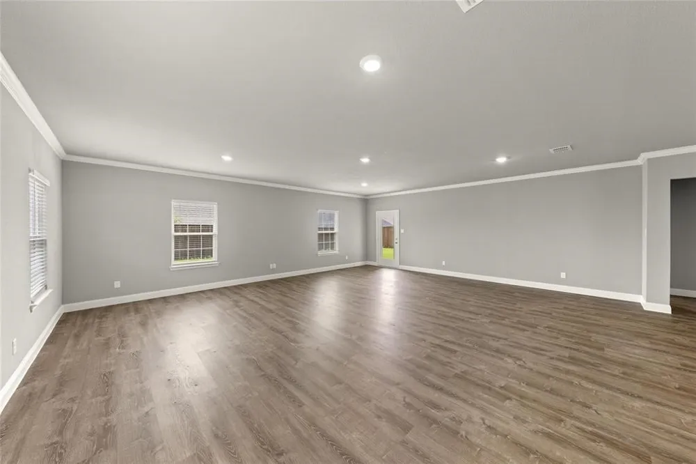304 Community Drive Lavon, TX 75166