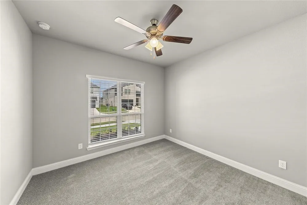 304 Community Drive Lavon, TX 75166