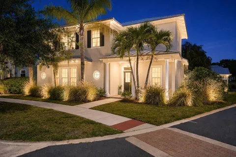 5536 LUMINAR POINTE LANE