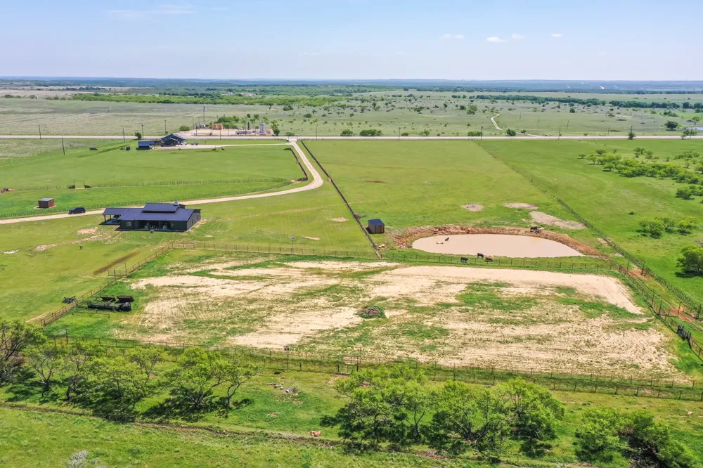 6384 US 281 HWY S Jacksboro, TX 76458