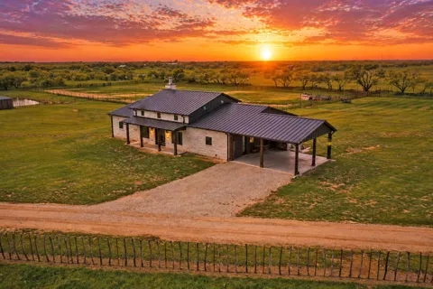 6384 US 281 HWY S