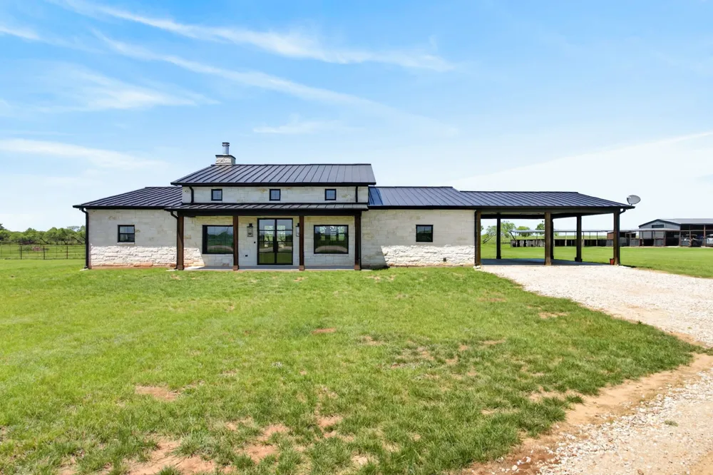 6384 US 281 HWY S Jacksboro, TX 76458