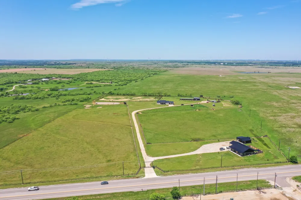 6384 US 281 HWY S Jacksboro, TX 76458