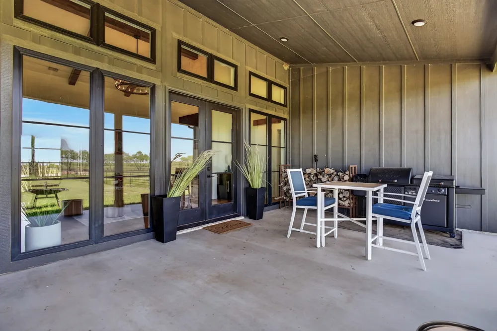 6384 US 281 HWY S Jacksboro, TX 76458