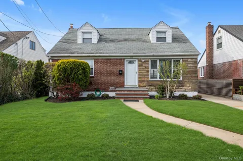 382 Old Country Road