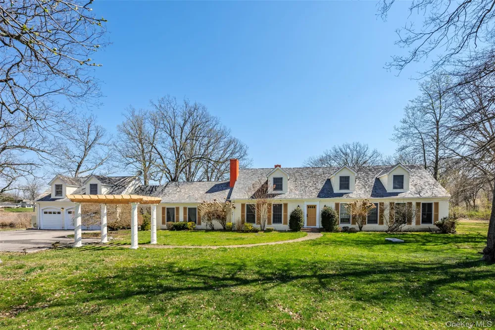 235 Centre Island Road Centre Island, NY 11771