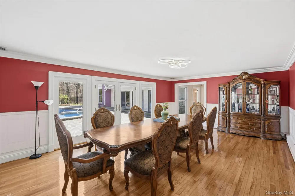 235 Centre Island Road Centre Island, NY 11771