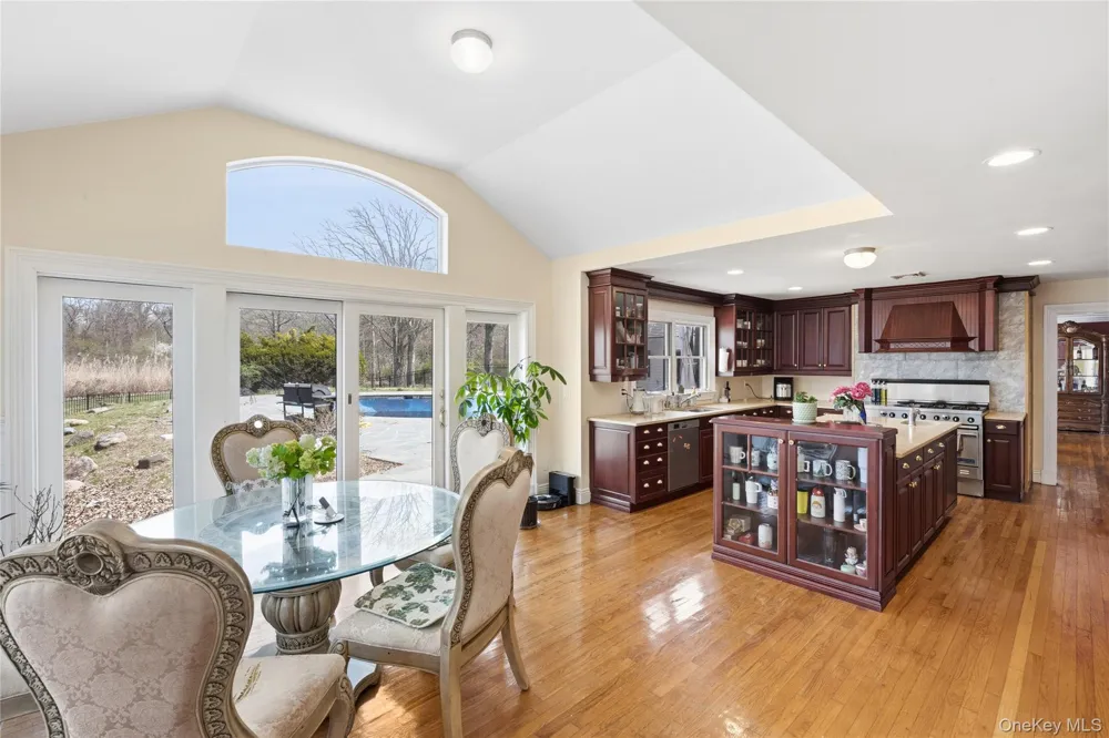 235 Centre Island Road Centre Island, NY 11771