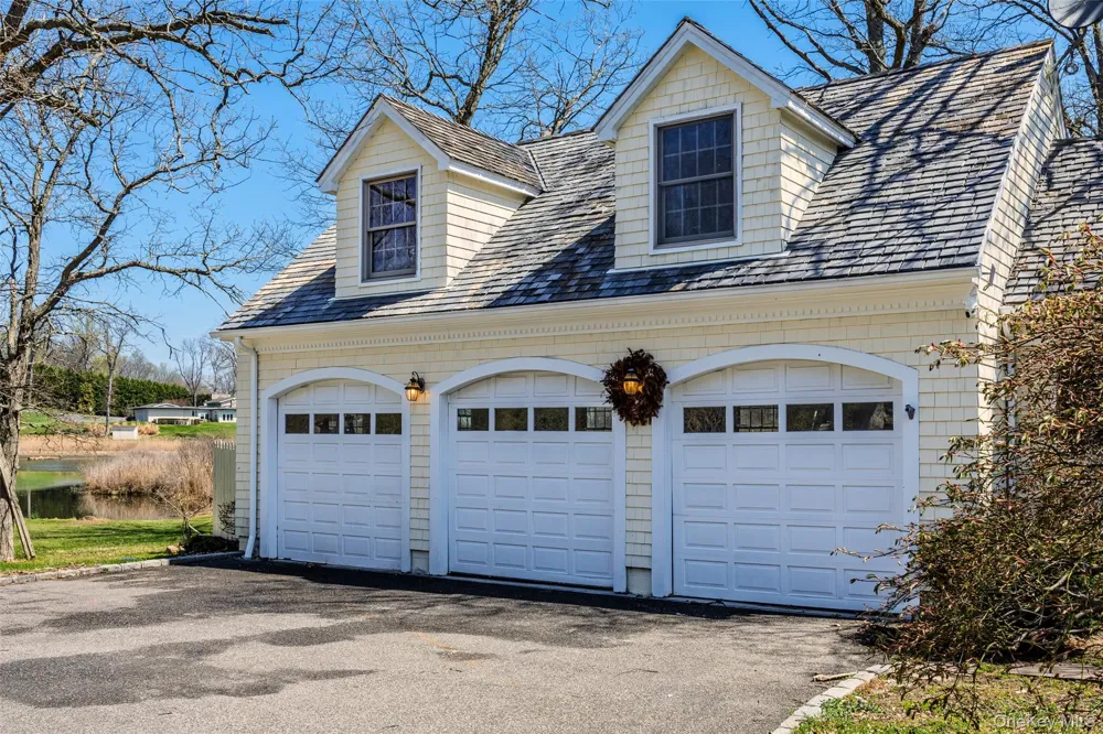 235 Centre Island Road Centre Island, NY 11771