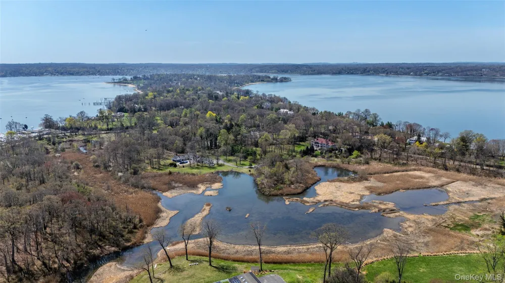 235 Centre Island Road Centre Island, NY 11771
