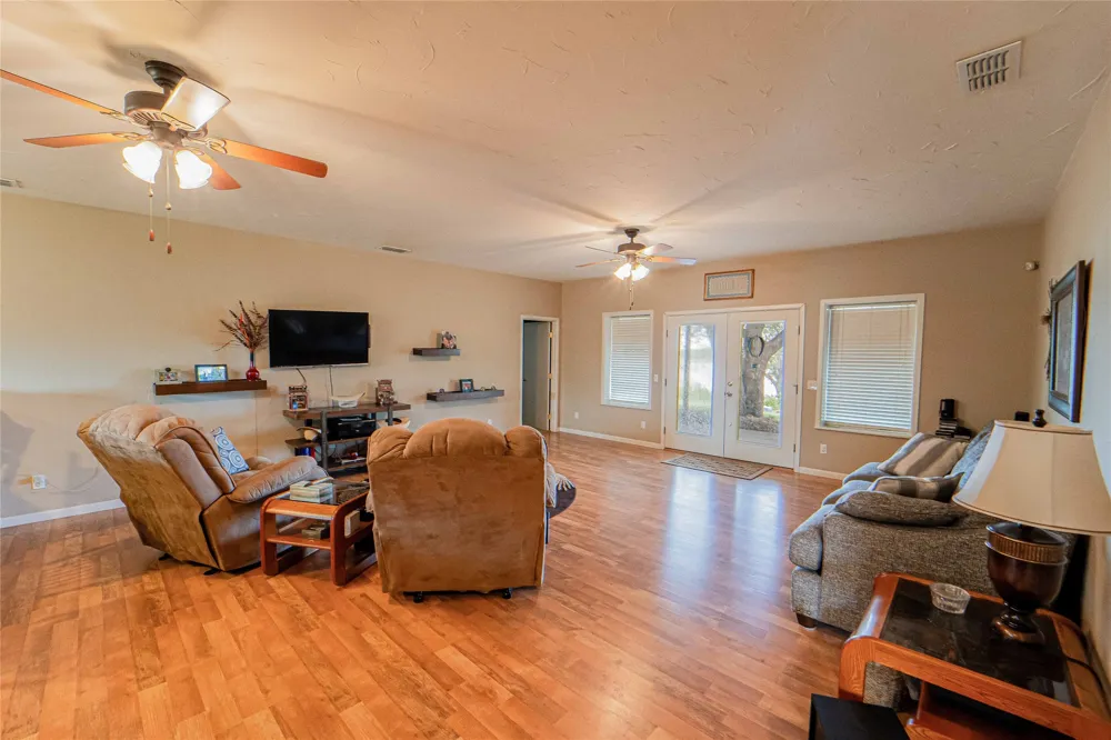 6574 County Road 322 Breckenridge, TX 76424