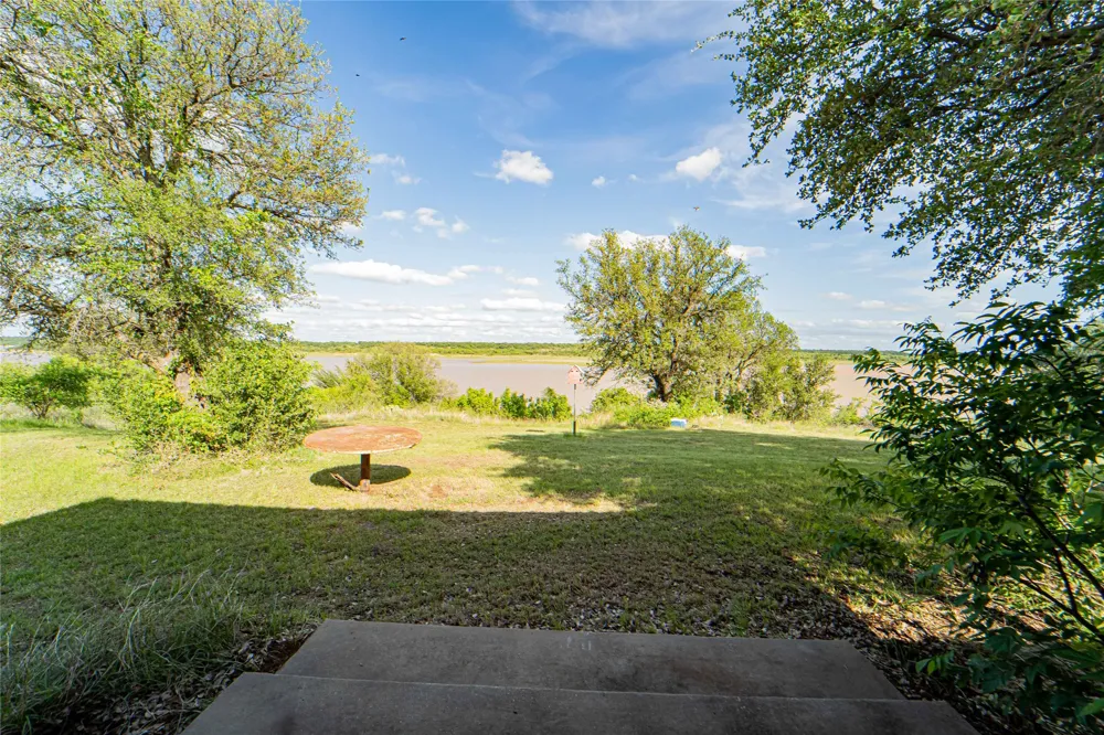 6574 County Road 322 Breckenridge, TX 76424