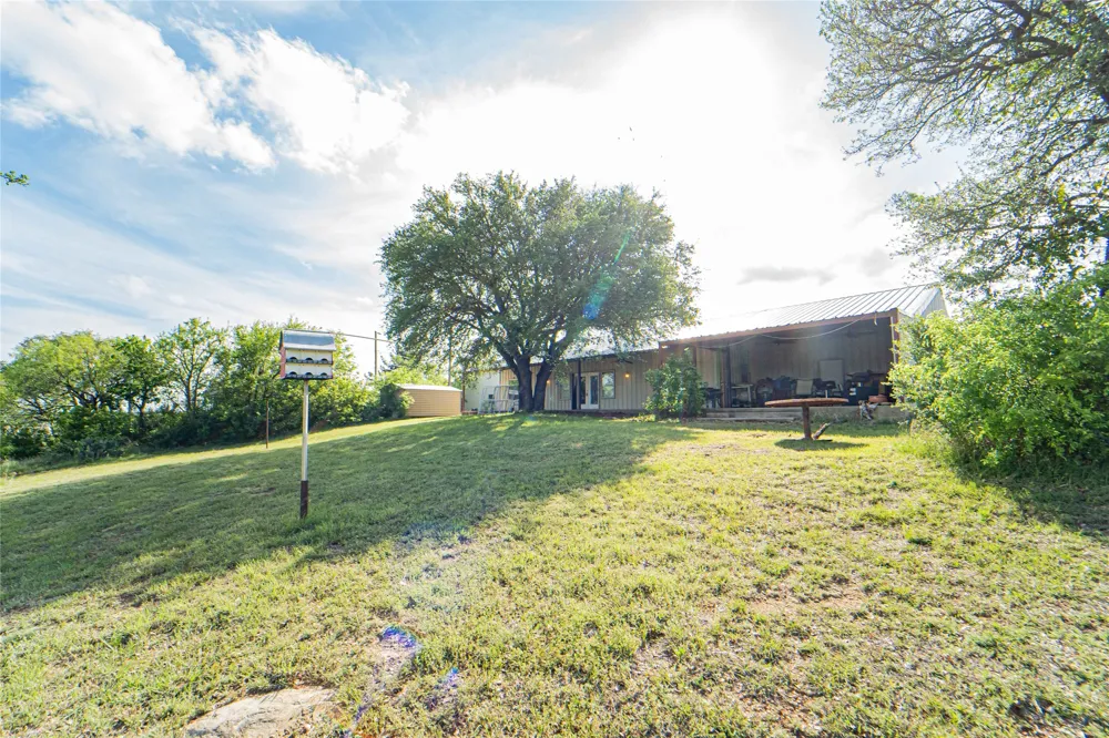 6574 County Road 322 Breckenridge, TX 76424