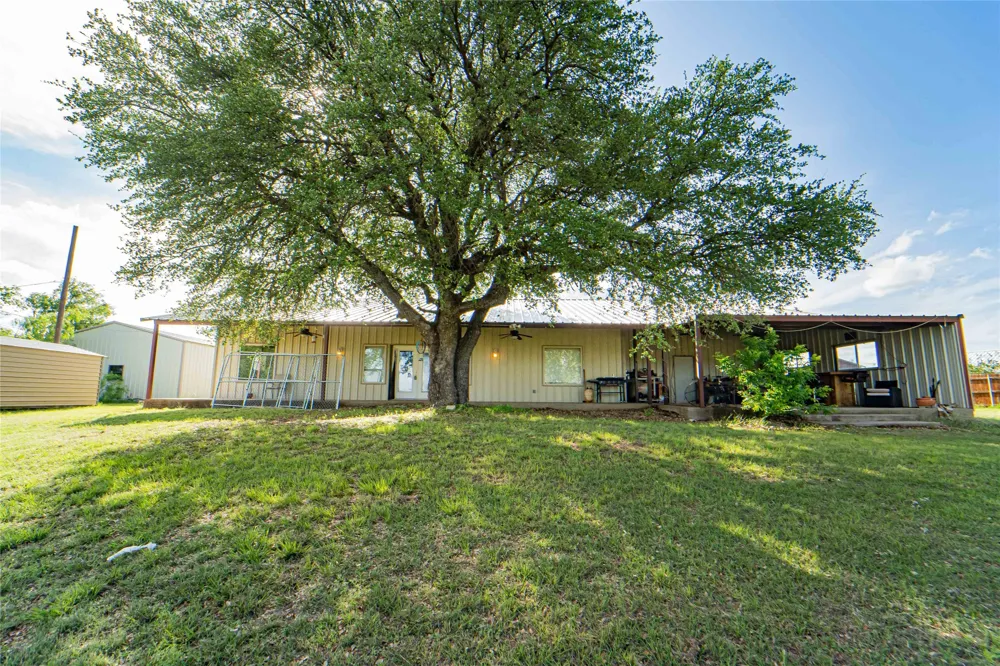 6574 County Road 322 Breckenridge, TX 76424