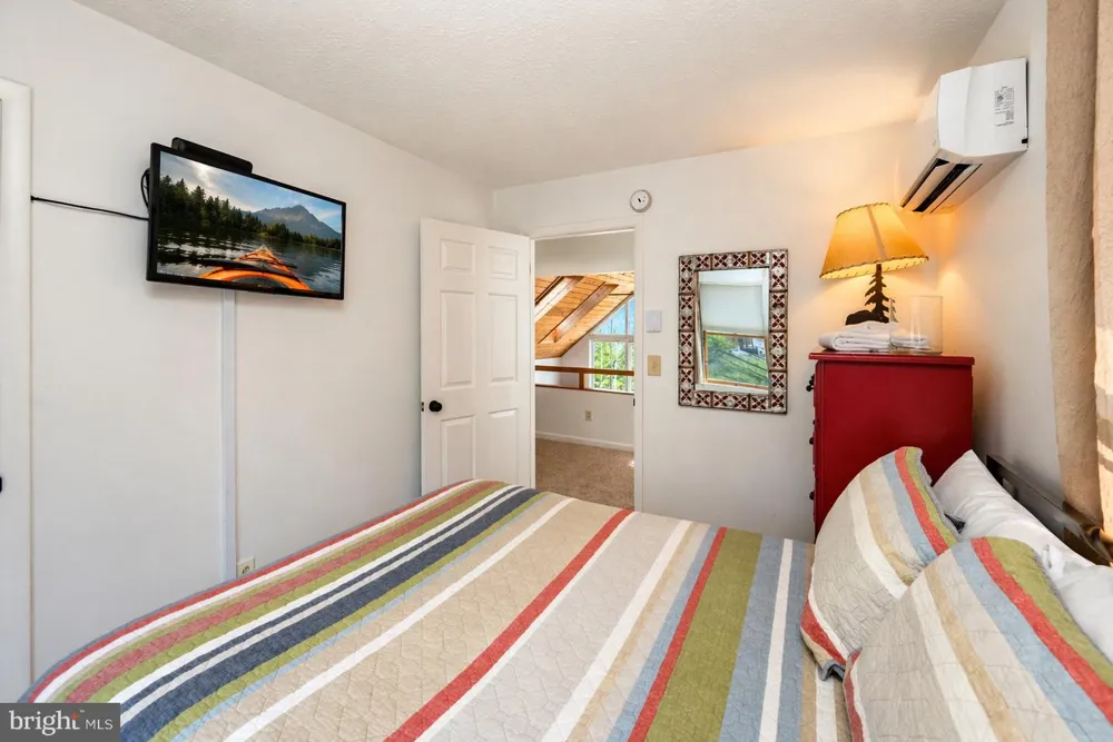 340 SOUTH SHORE ROAD Swanton, MD 21561