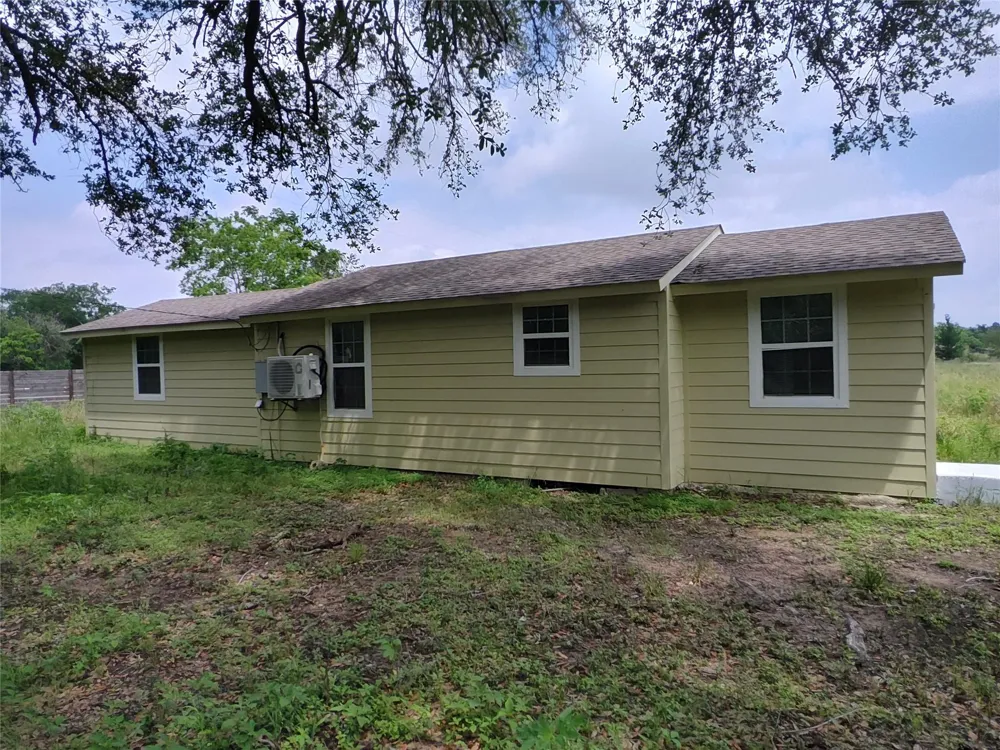 3707 12th Street Brookshire, TX 77423