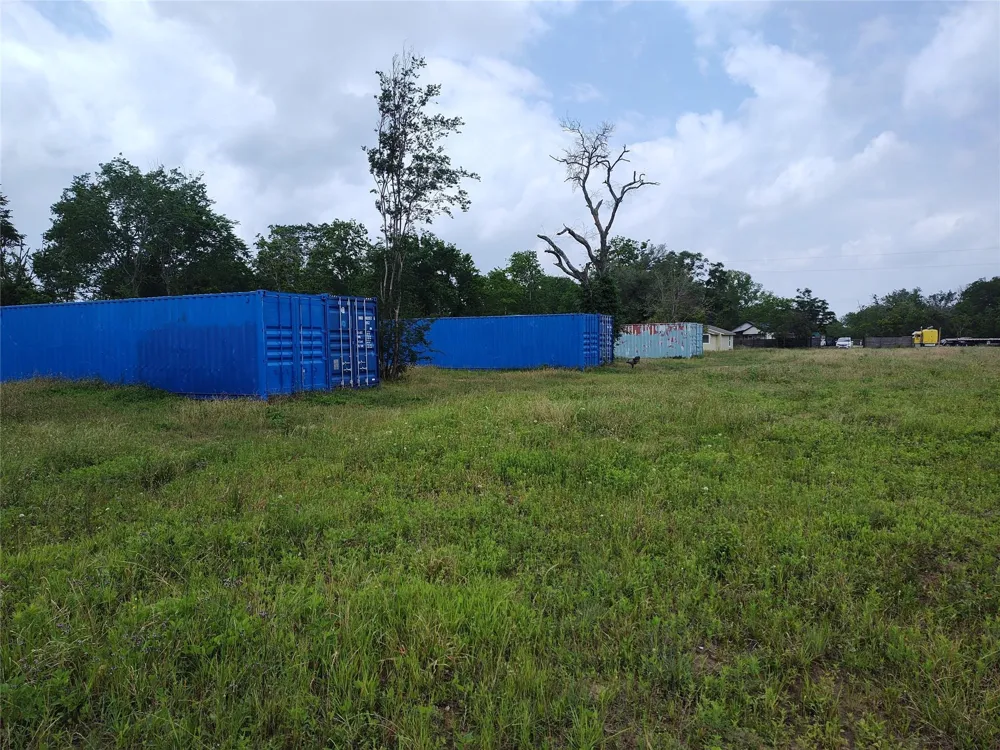 3707 12th Street Brookshire, TX 77423