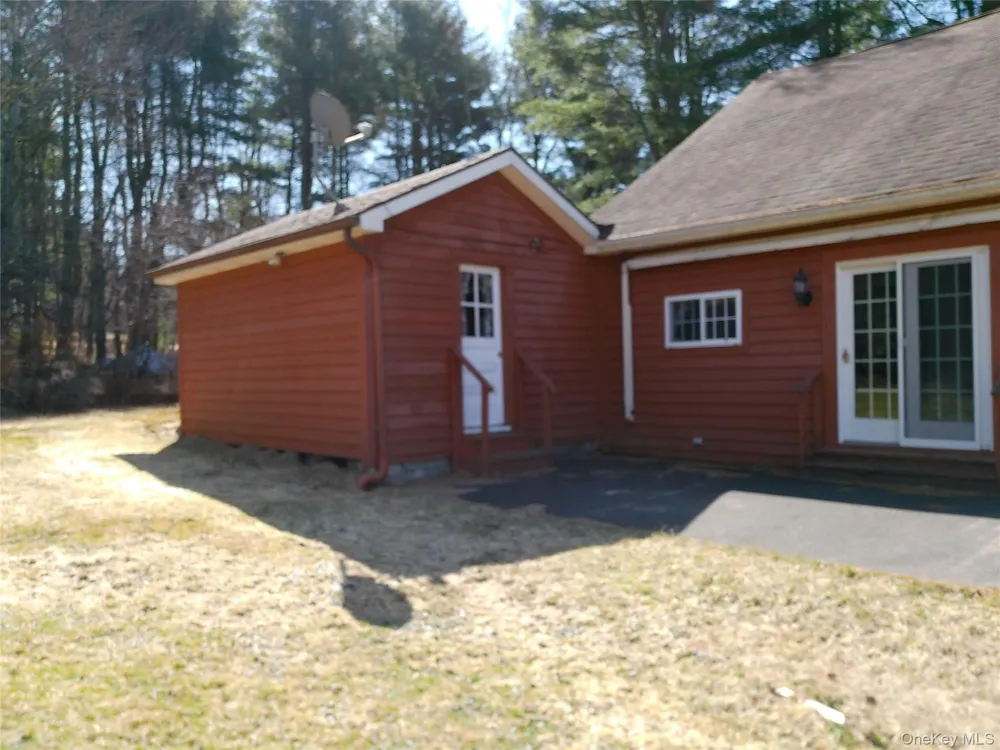 5618 Red Hill Road Claryville, NY 12725