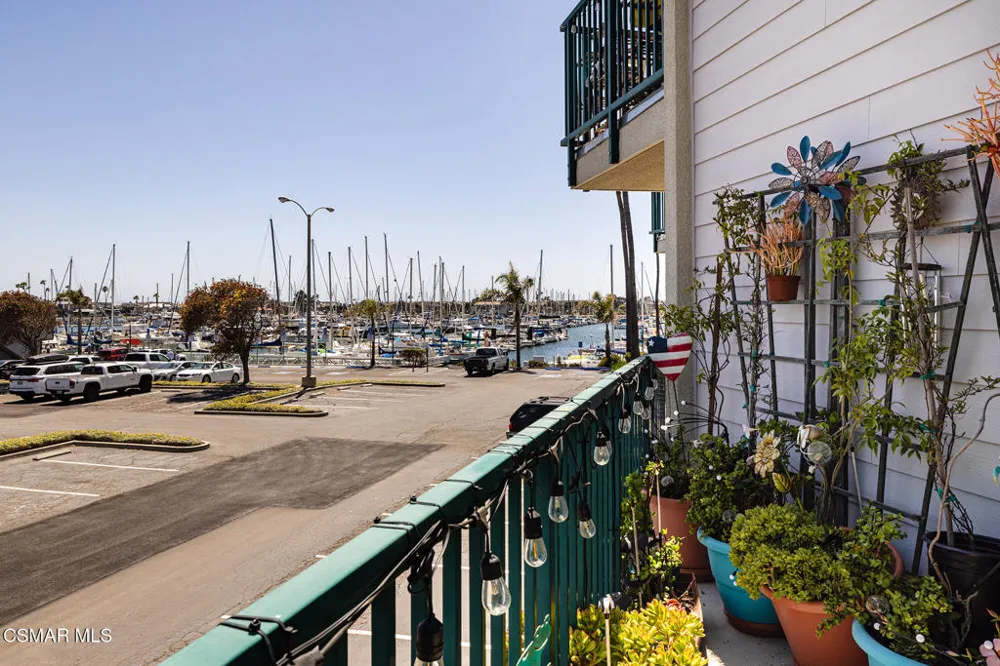 3101 Peninsula Road #101 Oxnard, CA 93035