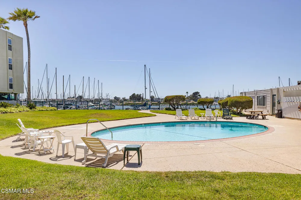 3101 Peninsula Road #101 Oxnard, CA 93035