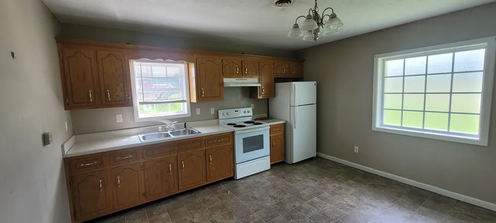 1102 Highway 79 Dover, TN 37058