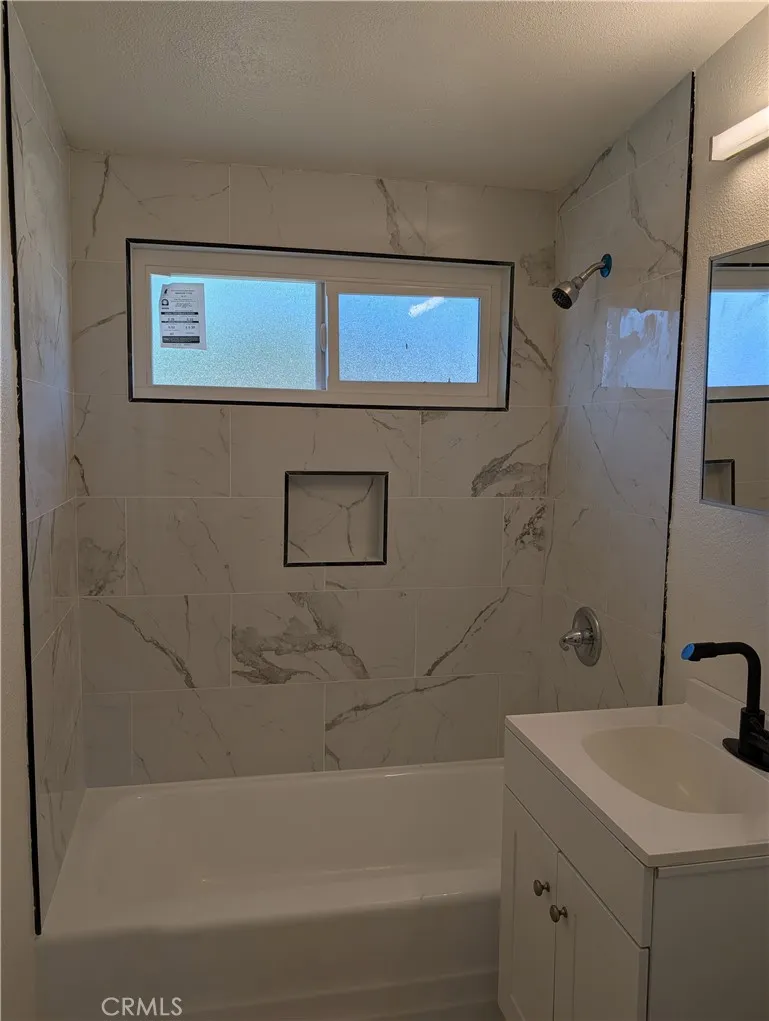 8711 Aspen California City, CA 93505