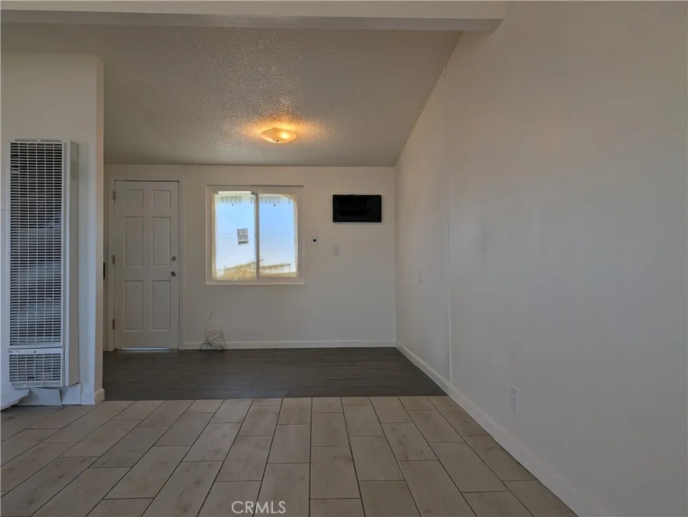 8711 Aspen California City, CA 93505