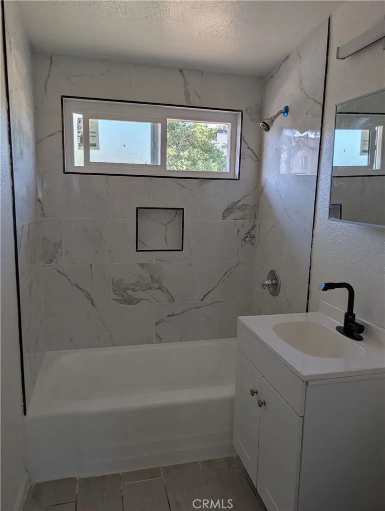 8711 Aspen California City, CA 93505