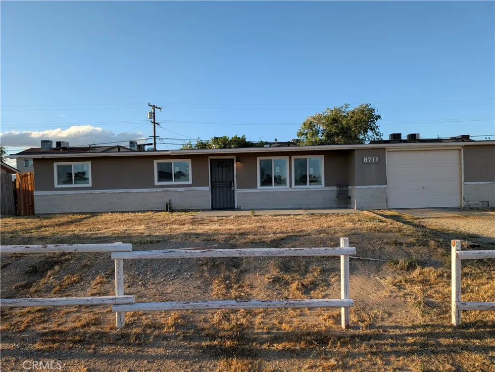 8711 Aspen California City, CA 93505