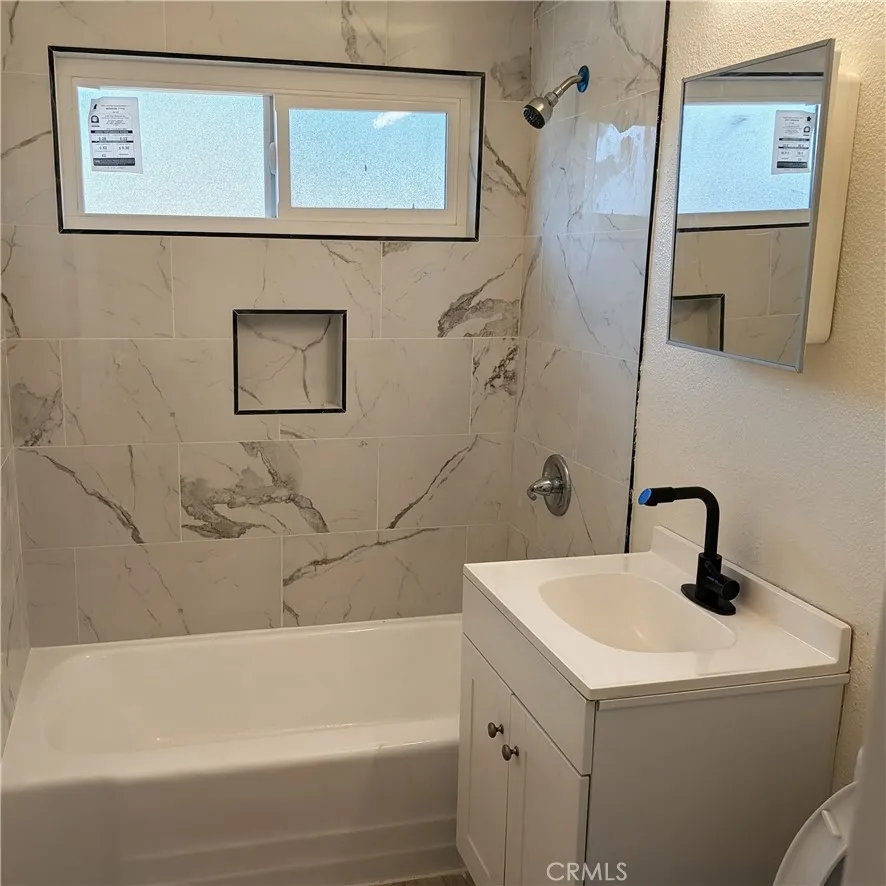8711 Aspen California City, CA 93505