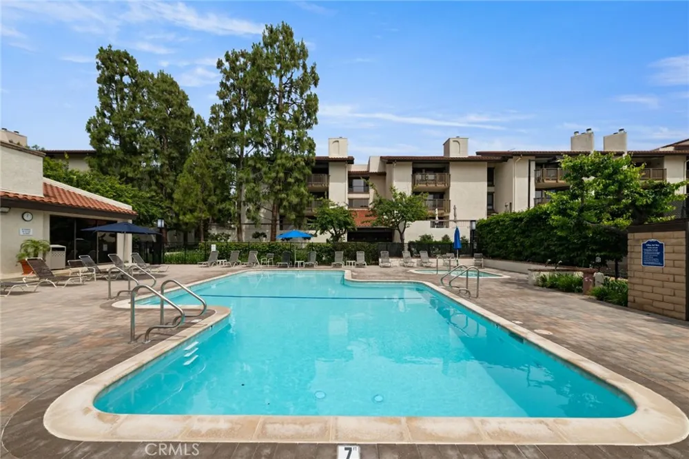 8512 Tuscany #222 Playa del Rey, CA 90293