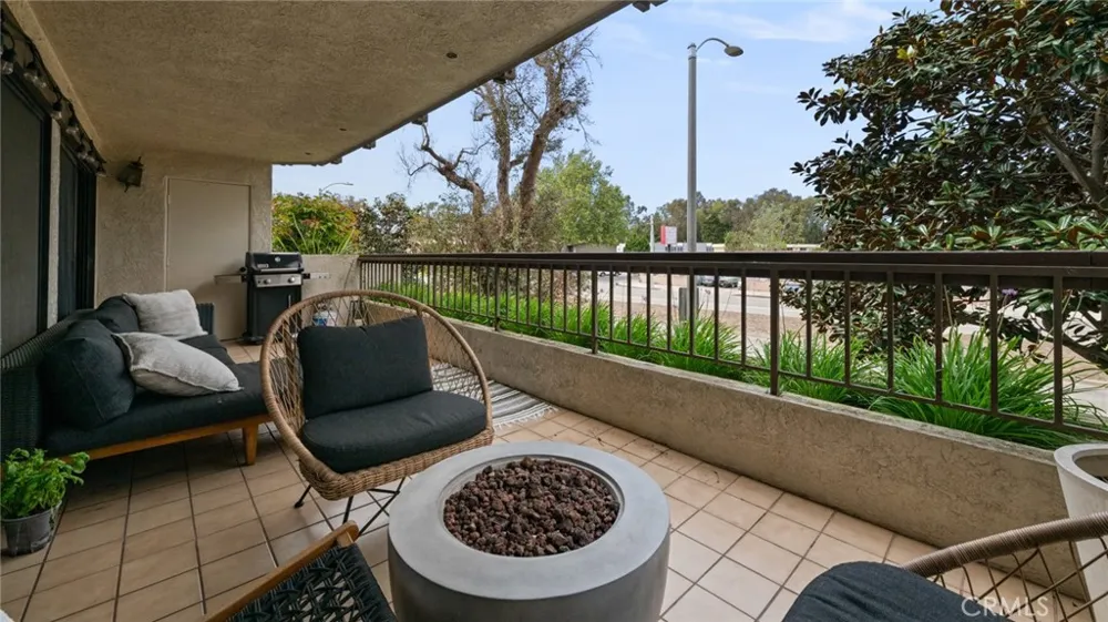 8512 Tuscany #222 Playa del Rey, CA 90293