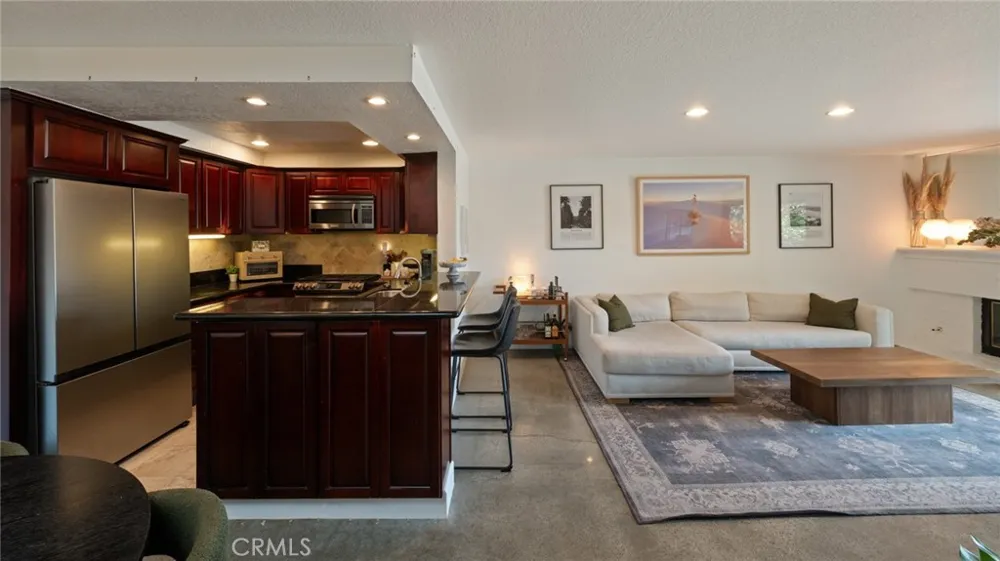 8512 Tuscany #222 Playa del Rey, CA 90293