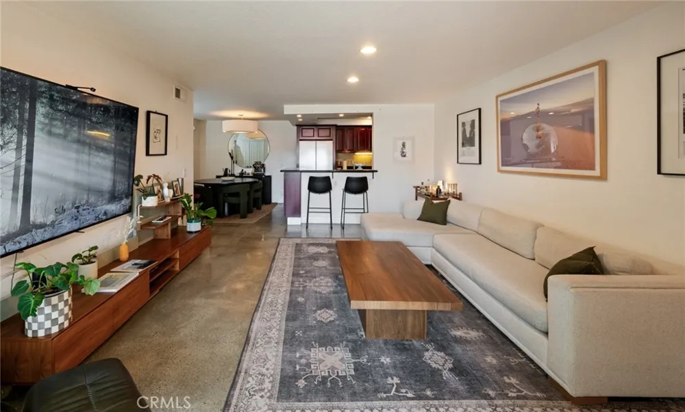 8512 Tuscany #222 Playa del Rey, CA 90293